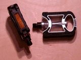 923 - Mooie pedalen, rubber, VP-607